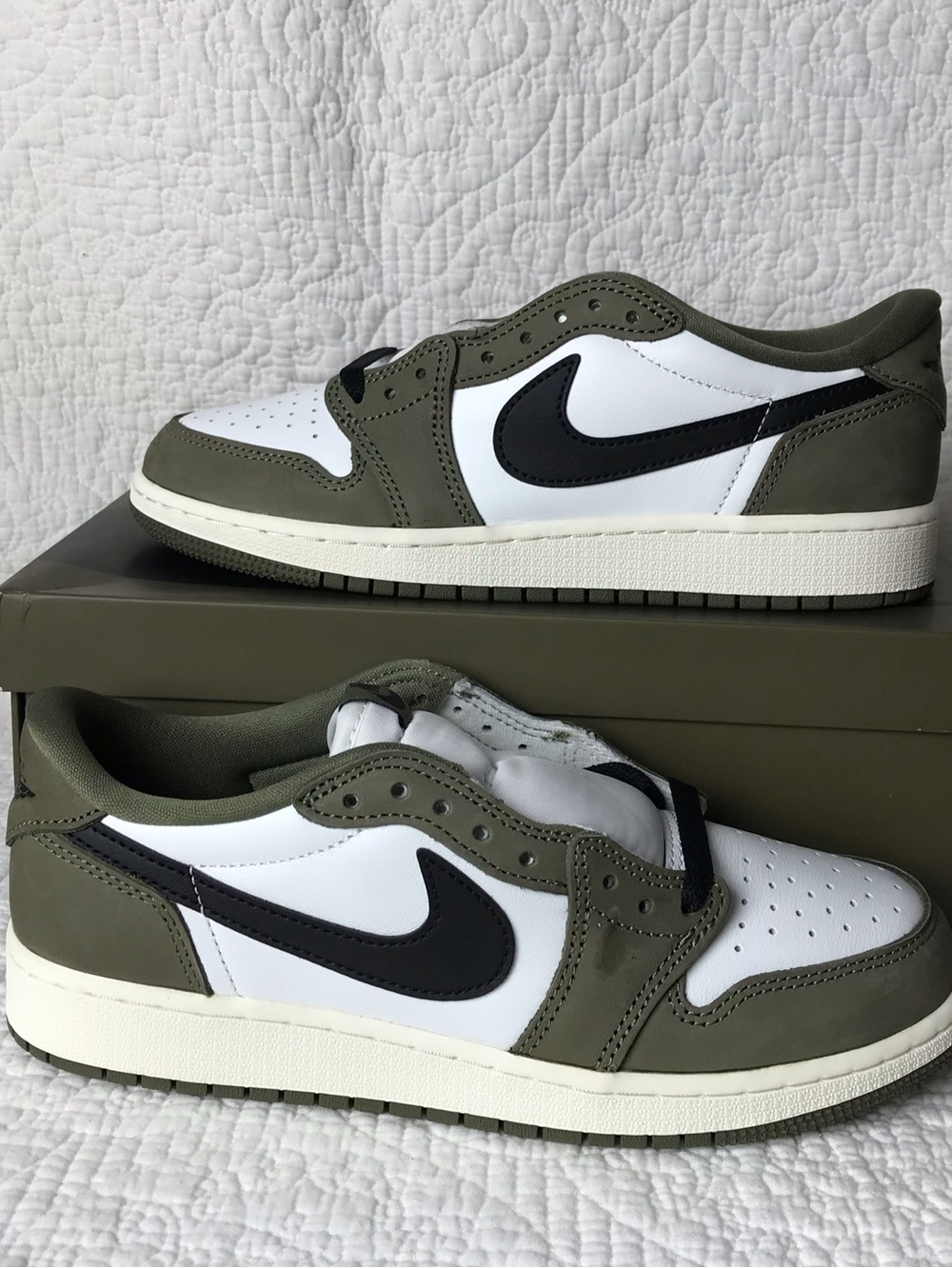 Air Jordan 1 Retro Low OG (GS) Shoes Youth SZ 6.5Y Medium Olive HQ6999-200